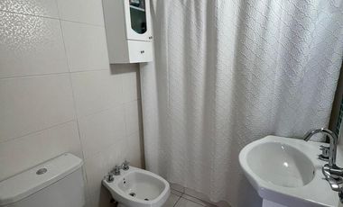 Departamento 4 amb con 2 balcones + Cochera cubierta