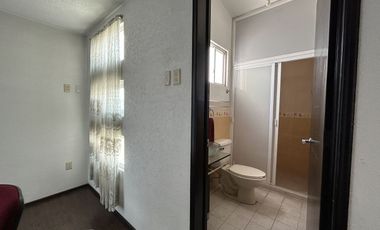 Casa en venta en San Salvador Tizatlalli, Metepec, Condominio Las Azaleas