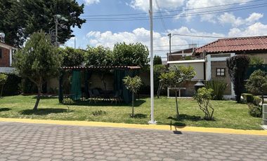 Casa en venta en San Salvador Tizatlalli, Metepec, Condominio Las Azaleas