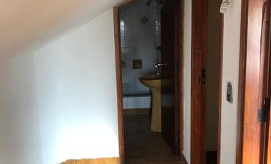 Casa 2 familias y galpon - Venta