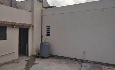 Casa - 1dormitorio - Venta Oportunidad - Vende Gabriel Suarez - Lote amplio