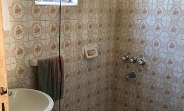 Casa - 1dormitorio - Venta Oportunidad - Vende Gabriel Suarez - Lote amplio