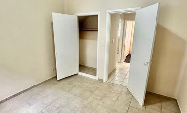 Departamento en Terminal Vieja USO PROFESIONAL/SHOWRROM PB A LA CALLE