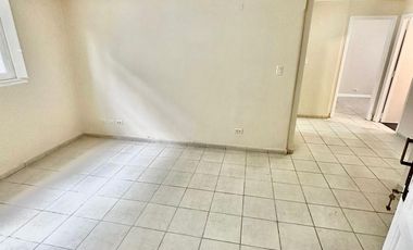 Departamento en Terminal Vieja USO PROFESIONAL/SHOWRROM PB A LA CALLE
