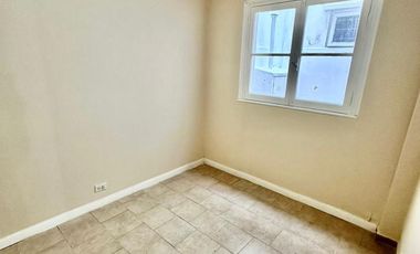 Departamento en Terminal Vieja USO PROFESIONAL/SHOWRROM PB A LA CALLE