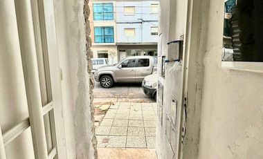 Departamento en Terminal Vieja USO PROFESIONAL/SHOWRROM PB A LA CALLE