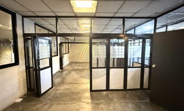 Depósito con oficinas 1900m2 en alquiler - Barracas