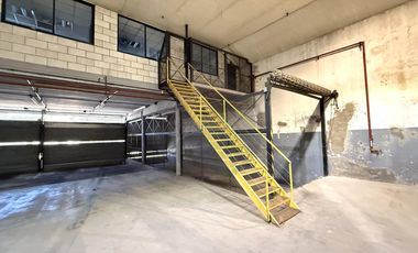 Depósito con oficinas 1900m2 en alquiler - Barracas