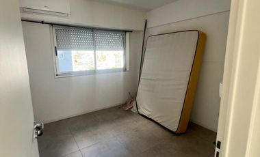 Alquiler 3 ambientes con balcon