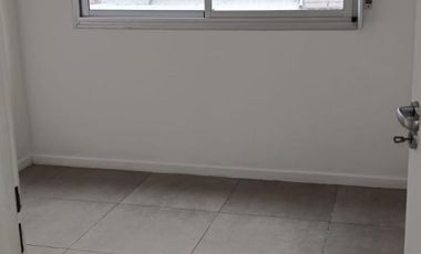 Alquiler 3 ambientes con balcon