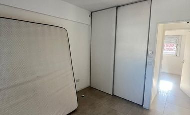 Alquiler 3 ambientes con balcon