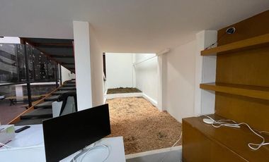 CASA YA DESOCUPADA Y LISTA PARA ENTREGA EN VENTA EN LA COLONIA DEL VALLE