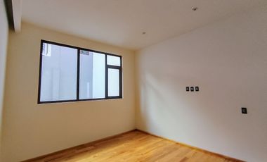 Casa en Condominio en Renta en CLUB DE GOLF MEXICO