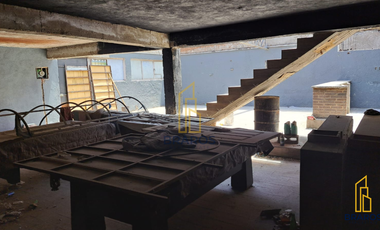 Amplio local comercial en venta