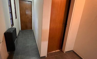 Casa y  salón comercial  Entre Rios 619