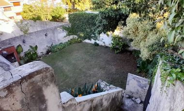 VENTA CASA 3 AMBIENTES CON PARQUE EN HAEDO