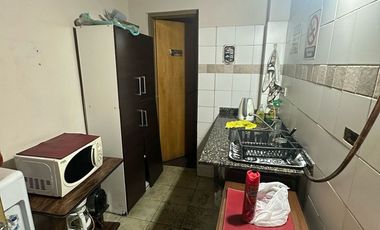 Venta Galpón 340 M2 Cubiertos Con Depto 3 Amb, Zona Industrial, LomasDel Mirador, La Matanza.