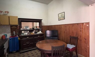 CASA EN VENTA EN PEHUAJÓ A REFACCIOAR