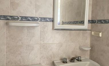 CASA EN VENTA EN  PEHUAJO CON GARAGE Y PARQUE