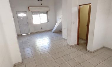 Excelente Dúplex de 2 ½ ambientes. Morón