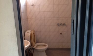 Casa En Esquina A Reciclar 4 Amb Con Cochera