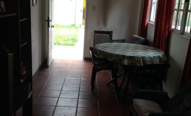 Casa En Esquina A Reciclar 4 Amb Con Cochera