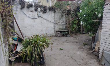 LOCALES +CASAS A RECICLAR+ LOTE PARA  433 MT2.