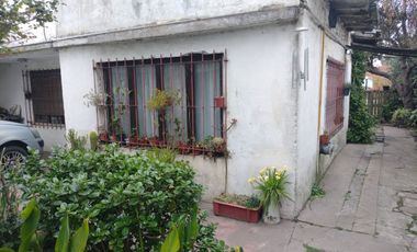 LOCALES +CASAS A RECICLAR+ LOTE PARA  433 MT2.