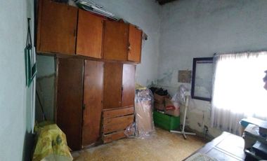LOCALES +CASAS A RECICLAR+ LOTE PARA  433 MT2.