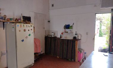 LOCALES +CASAS A RECICLAR+ LOTE PARA  433 MT2.