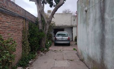 LOCALES +CASAS A RECICLAR+ LOTE PARA  433 MT2.