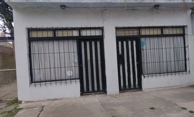LOCALES +CASAS A RECICLAR+ LOTE PARA  433 MT2.