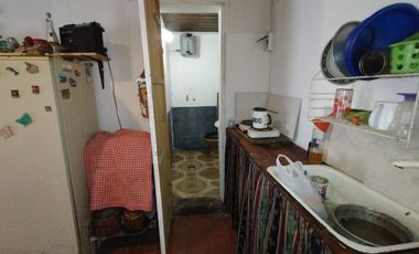 LOCALES +CASAS A RECICLAR+ LOTE PARA  433 MT2.