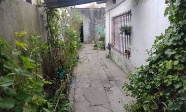 LOCALES +CASAS A RECICLAR+ LOTE PARA  433 MT2.