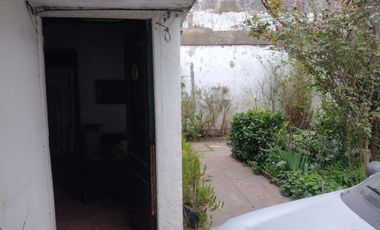 LOCALES +CASAS A RECICLAR+ LOTE PARA  433 MT2.
