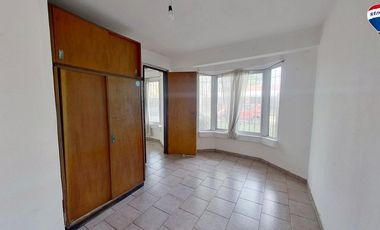 VENTA CASA 4 AMBIENTES CON PARQUE EZPELETA