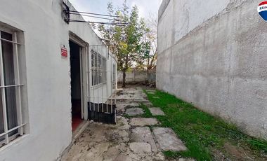 VENTA CASA 4 AMBIENTES CON PARQUE EZPELETA