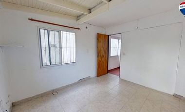 VENTA CASA 4 AMBIENTES CON PARQUE EZPELETA