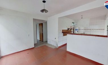 VENTA CASA 4 AMBIENTES CON PARQUE EZPELETA