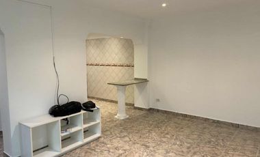 VENTA APTO CREDITO PH 2 AMBIENTES V. PUEYRREDON
