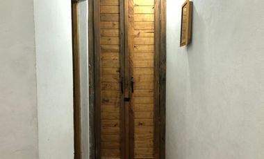 CASA QUINTA  con pileta, quincho y terreno amplio!