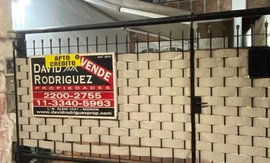 TRIPLEX EN VENTA - MORON CENTRO