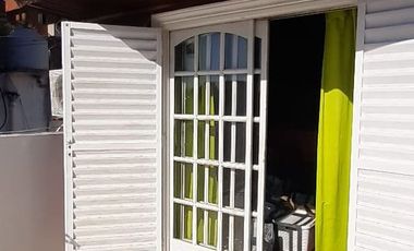 TRIPLEX EN VENTA - MORON CENTRO