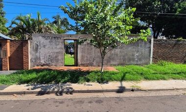 IMPERDIBLE TERRENO CON UNA INCREÍBLE VISTA AL RÍO Y LA COSTANERA DELACIUDAD DE POSADAS.-