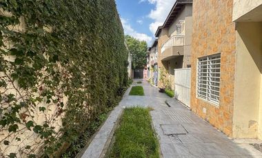 Venta Dúplex con Cochera en Lomas de Zamora