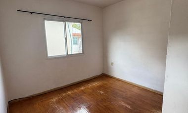 Venta Dúplex con Cochera en Lomas de Zamora