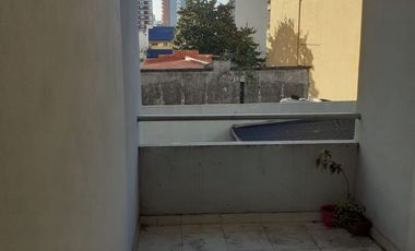 Vendo Dpto excelente Avellaneda, Gral Paz 59 a mts. Av. Bme. Mitre. 2amp amb con balcón.
