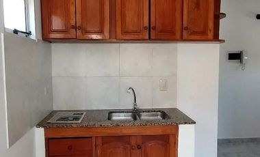 DEPARTAMENTO DE 1 DORMITORIO EN ALQUILER SOBRE AV. TAMBOR DE TACUARÍ
