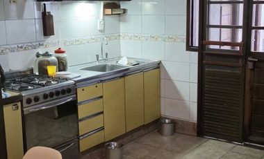 Venta Casa En San Martin Centro. Ideal Empresa Constructora. Apta Credito