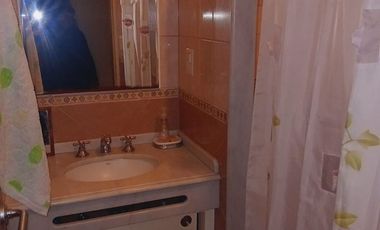 VENTA casa mas departamento sobre amplio lote ESCUCHA OFERTA